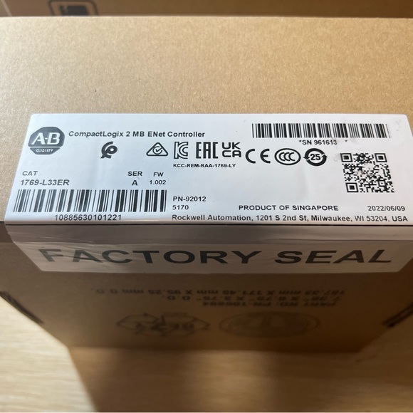 Allen-Bradley 1769-L33ER CompactLogix 2 MB ENet Controller - Picture 3 of 3